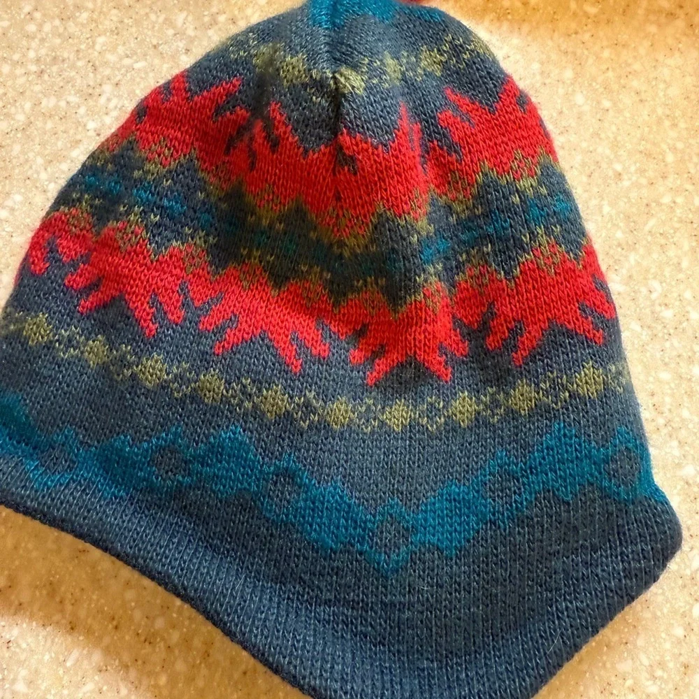 Vintage 90’s Patagonia Red and Blue Knit Hat with Pom-Pom
